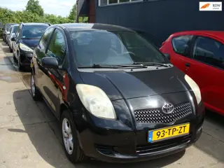 Toyota Yaris 1.0 VVTi Terra st bekr elek pak nap apk