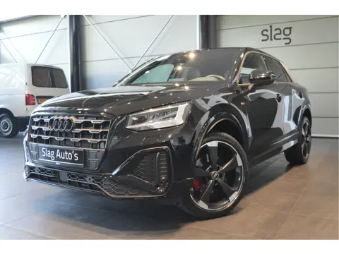 Audi Q2 35 TFSI 3X S-Line Black Style navi camera trekhaak 19 inch !!