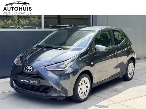 Toyota Aygo 1.0 VVT-i x-play Camera Apple Carplay