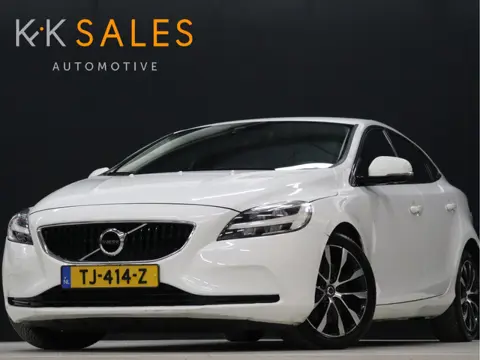 Volvo V40 1.5 T3 Dynamic Edition [CRUISE CONTROL, STOELVERWARMING, DIGITALE TELLER, BLUETOOTH, NAVIG