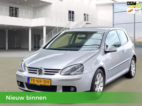 Volkswagen Golf 1.6 FSI Sportline | 1e Eigenaar | NAP | 116.919 KM| Airco | Cruise Control |Bluetoot
