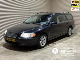 Volvo V70 2.5T Summum | Leder | Automaat | Trekhaak | Vol onderhoud