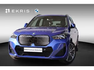 BMW iX1 eDrive20 | SOH 100% | M Sportpakket Pro | Panorama Dak | Stoelverwarming | Achteruitrijcamer