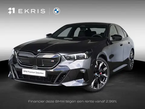 BMW i5 Sedan eDrive40 | M Sportpakket Pro | Stuurwielverwarming | Adaptief onderstel Professional | 