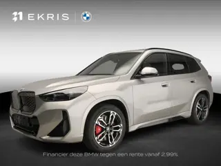 BMW iX1 eDrive20 M Sport Edition / Trekhaak / Panoramadak / Driving assist plus / Adaptief onderstel