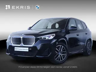 BMW iX1 xDrive30 67 kWh | SoH 100% | M-Sport Pakket | Achteruitrij Camera | PDC | Verwarmde Voorstoe