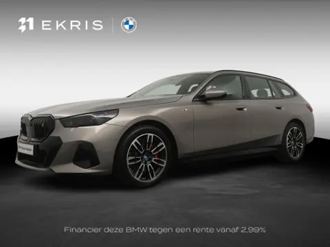 BMW i5 Touring eDrive40 M Sport Pro | SoH 100% | Adaptief Onderstel | Trekhaak | Innovation Pack | C