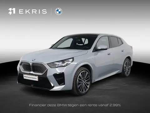 BMW iX2 xDrive30 M Sport Edition | SOH 100% | Panoramadak | Stoelverwarming | Driving Assistant Plus