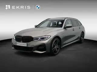 BMW 3 Serie Touring 330e High Executive | M Sportpakket | Stuurwielrand Verwarmd | Trekhaak | Panora