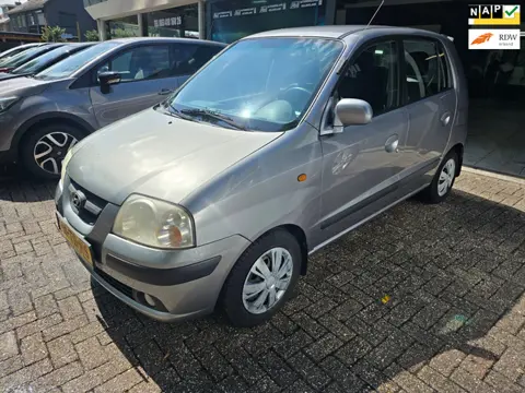 Hyundai Atos 1.1i Dynamic Cool | AUTOMAAT | 2E EIGENAAR | AIRCO | NW APK | ELEC RAMEN |