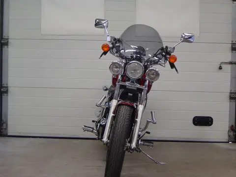 Honda VT 1100 (1995)