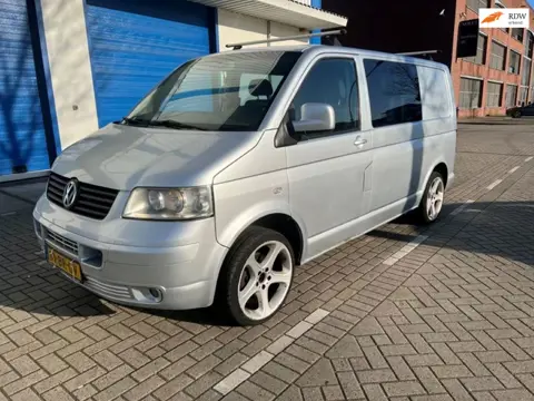 Volkswagen Transporter 2.5 TDI 300