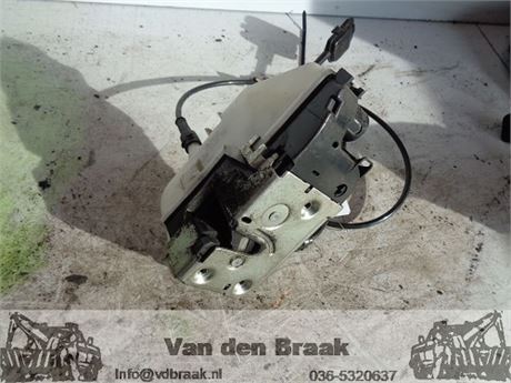 Renault Twingo 3drs 2007-2011 Deurslot rechts