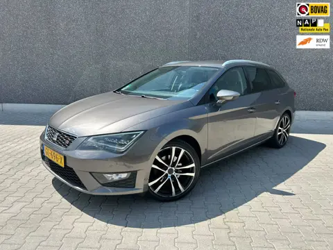 Seat Leon ST 1.4 EcoTSI FR Connect | CARPLAY | A.CAMERA | NAVI | AUX/USB | BLUETOOTH | CC | PDC | AP