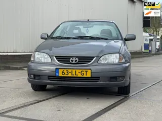 Toyota Avensis 1.6-16V Linea Luna 2003 Airco