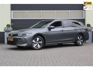 Volkswagen Passat Variant 1.5 eTSI Business | Camera | Dodehoek detectie |