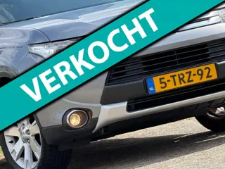 Mitsubishi Outlander 2.0 Instyle 4WD 7 pers. Automaat - Titanium Grey - Leder/Nav/Camera