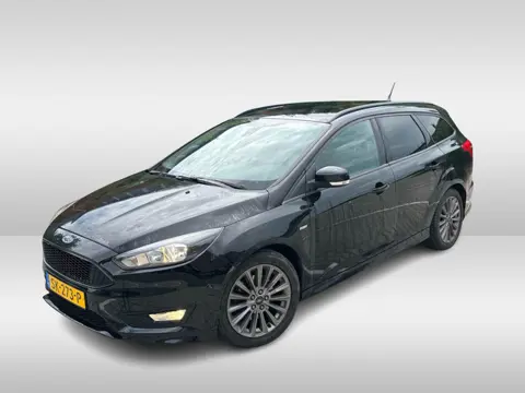 Ford FOCUS Wagon 1.5 ST-Line / Distr.riem VV / Camera / Navigatie / Parkeerhulp achter / 17'' / Crui