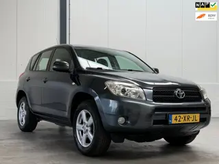 Toyota RAV4 2.0 VVTi Executive|Leder|Stoelverwarming