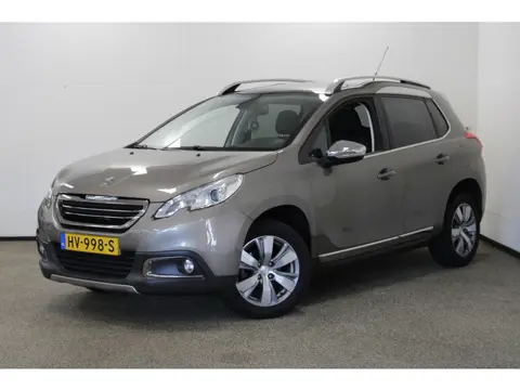 Peugeot 2008 1.2 PureTech Allure (bj 2016, automaat)