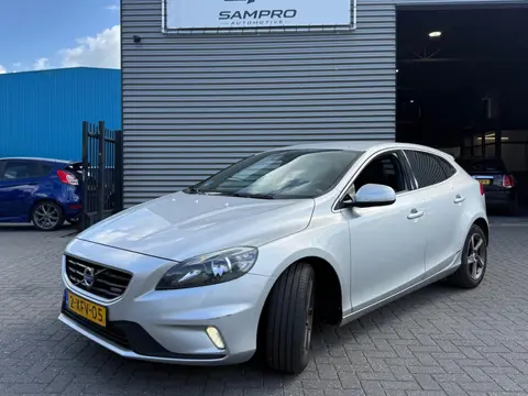 Volvo V40 2.0 D4 R-Design Business
