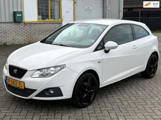 Seat Ibiza SC 1.2 I 12V 69 PK Bj 2011 Reference Sport Airco Navi Android Apple Carplay Cruise Stoelv