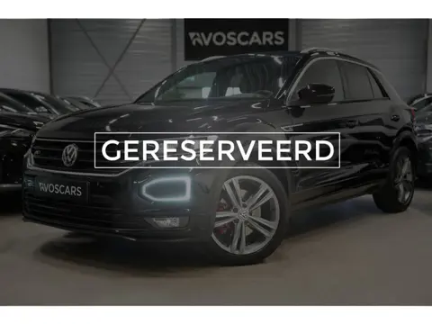 Volkswagen T-Roc 2.0 TSI 4Motion 190PK 2x R-Line * Trekhaak - Camera - Beats - ACC - Blind Spot - Ap