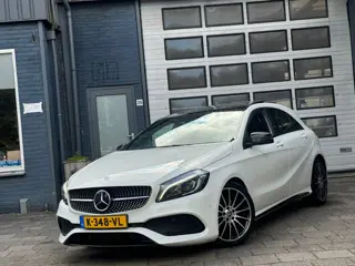 Mercedes-Benz A-klasse 180 Business Solution | AMG-Pakket | Pano | Night-Pakket | CarPlay