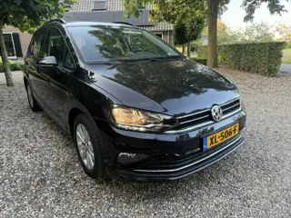 Volkswagen Golf Sportsvan 1.0 TSI Highline Ed. (bj 2018)