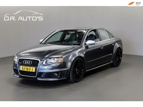 Audi A4 Avant 4.2 V8 RS 4 quattro