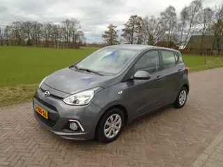 Hyundai i10 1.0i i-Motion Comfort Plus ALL SEASON