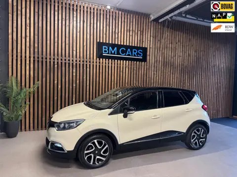 Renault Captur 0.9 TCe Helly Hansen Camera, Trekhaak, Navi