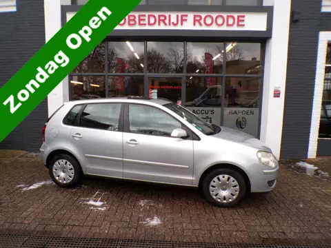 Volkswagen Polo 1.6-16V Optive AUTOMAAT,TOP STAAT,VAN A TOT Z ONDERHOUDEN !!! ""ZONDAG OPEN ""