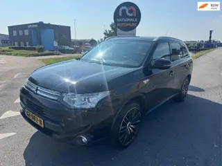 Mitsubishi Outlander | 2015 | 2.0 PHEV Limited Edition X-Line | Automaat | Export en Handel
