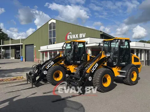 JCB 409 (bj 2025)