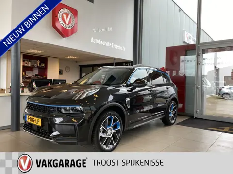 Lynk & Co 01 1.5,Panoramadak/360° Camera/Keyless/Lane assist/Adaptive cruise control/Navigatie/Apple