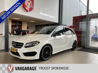 Mercedes-Benz B-Klasse 180 AMG Night edition,Nl Auto, Automaat,Panoramadak,Navigatie,Parkeersensor V