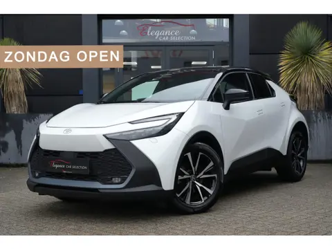 Toyota C-HR 1.8 Hybrid 140 Executive 140pk Stoelverwarming/Navigatie/Camera
