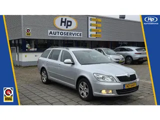 Skoda Octavia Combi 1.6 TDI Greentech Elegance Business Line