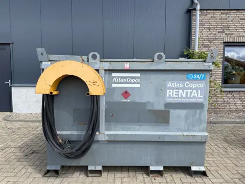 Tolsma IBC 3000 liter Dieseltank met 230 Volt Pompset Fuel Tank Milieutank