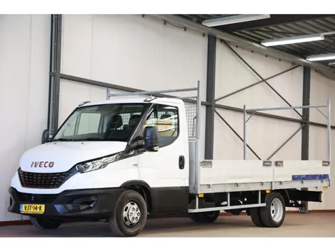 Iveco Daily 35C18H 3.0 AUTOMAAT TREKHAAK OPEN LAADBAK