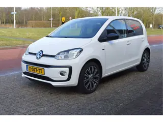 Volkswagen up! 1.0 75PK BMT high up! Airco / Lmv 16" / Pdc / Priv.glass