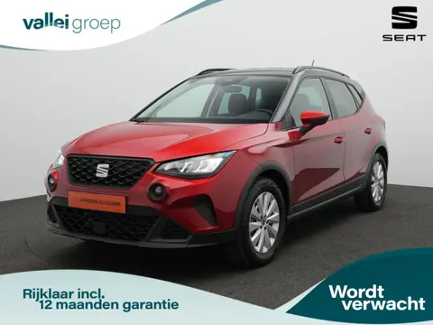 SEAT Arona 1.0 TSI 95 pk Style Business Connect | Trekhaak | Stoelverwarming | Parkeersensoren achte
