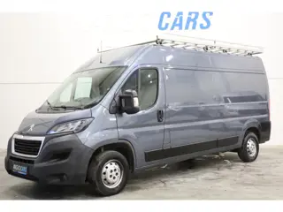 Peugeot Boxer 2.2 BlueHDi 140PK L3/H2 GRIJS CAMERA AIRCO NAVI IMPERIAAL TREKHAAK 3.5t PDC CRUISE LEA