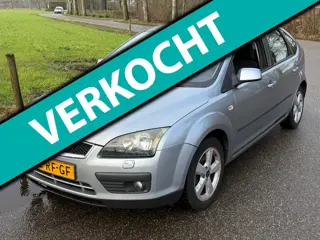 Ford Focus 1.6-16V First Edition | AIRCO | GROOT SCHERM | EXPORT OF HANDEL !