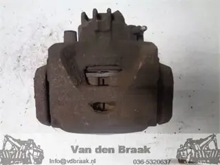 Peugeot 5008 2009-2013 Remklauw links voor