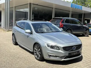 Volvo V60 3.0 T6 AWD Summum Polestar Schuifdak ACC Keyless standkachel
