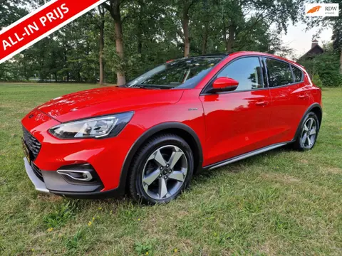 Ford FOCUS 1.5 EcoBoost Vignale / AUT / PANO-DAK / CARPLAY / DRAADLOOS TEL. OPLADEN