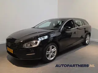 Volvo V60 2.4 D5 Twin Engine Momentum - Stoelverwarming - Navi
