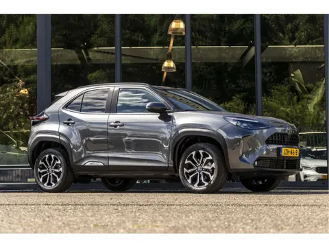 Toyota Yaris Cross 1.5 Hybrid 115 First Edition (bj 2025)